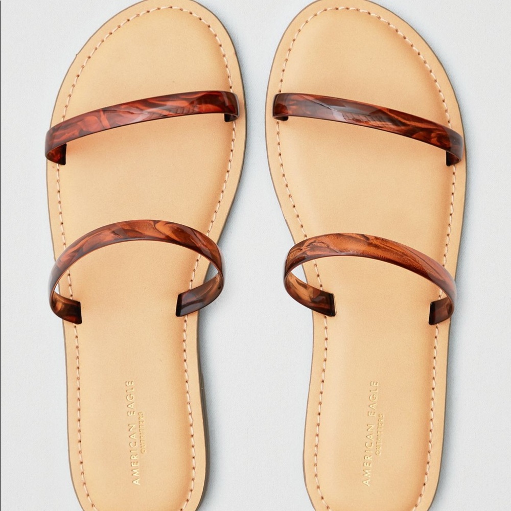 Tortoise skinny strap sandal American Eagle NWT